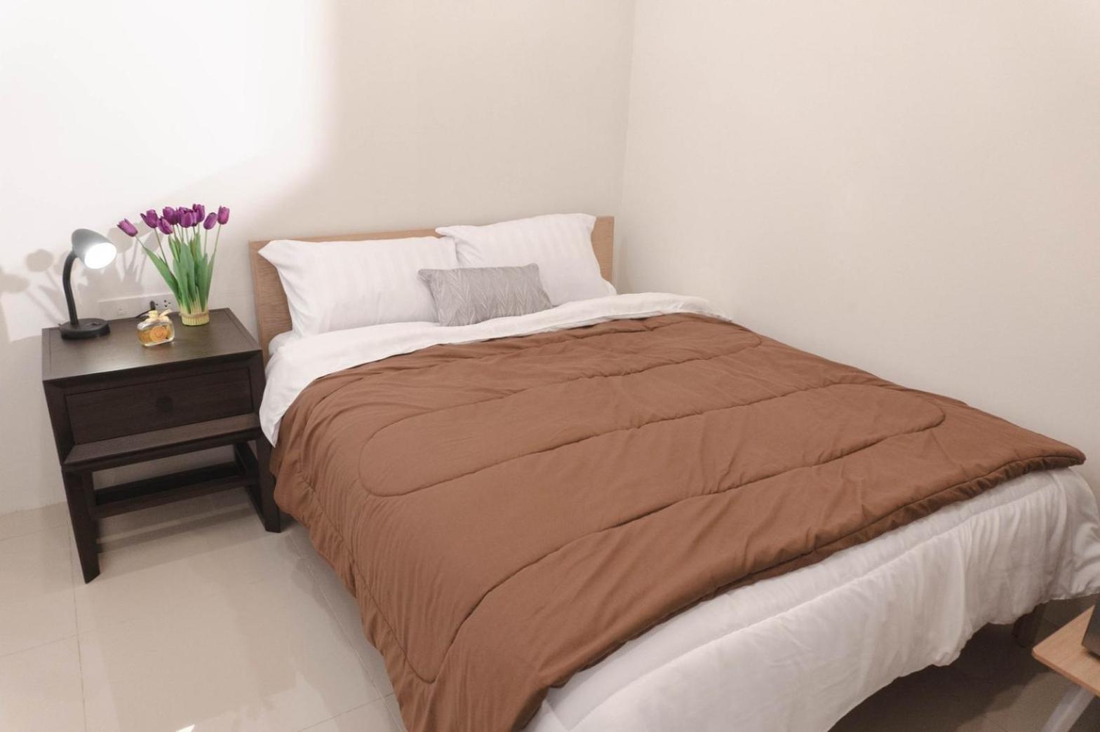 Bnb98 Silom Hotel Bangkok Szoba fotó