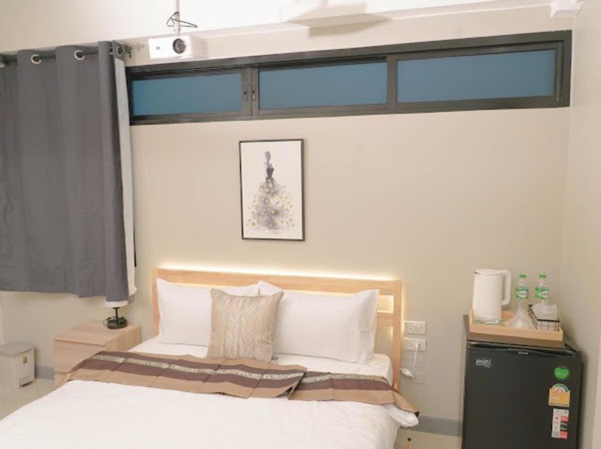 Bnb98 Silom Hotel Bangkok Kültér fotó