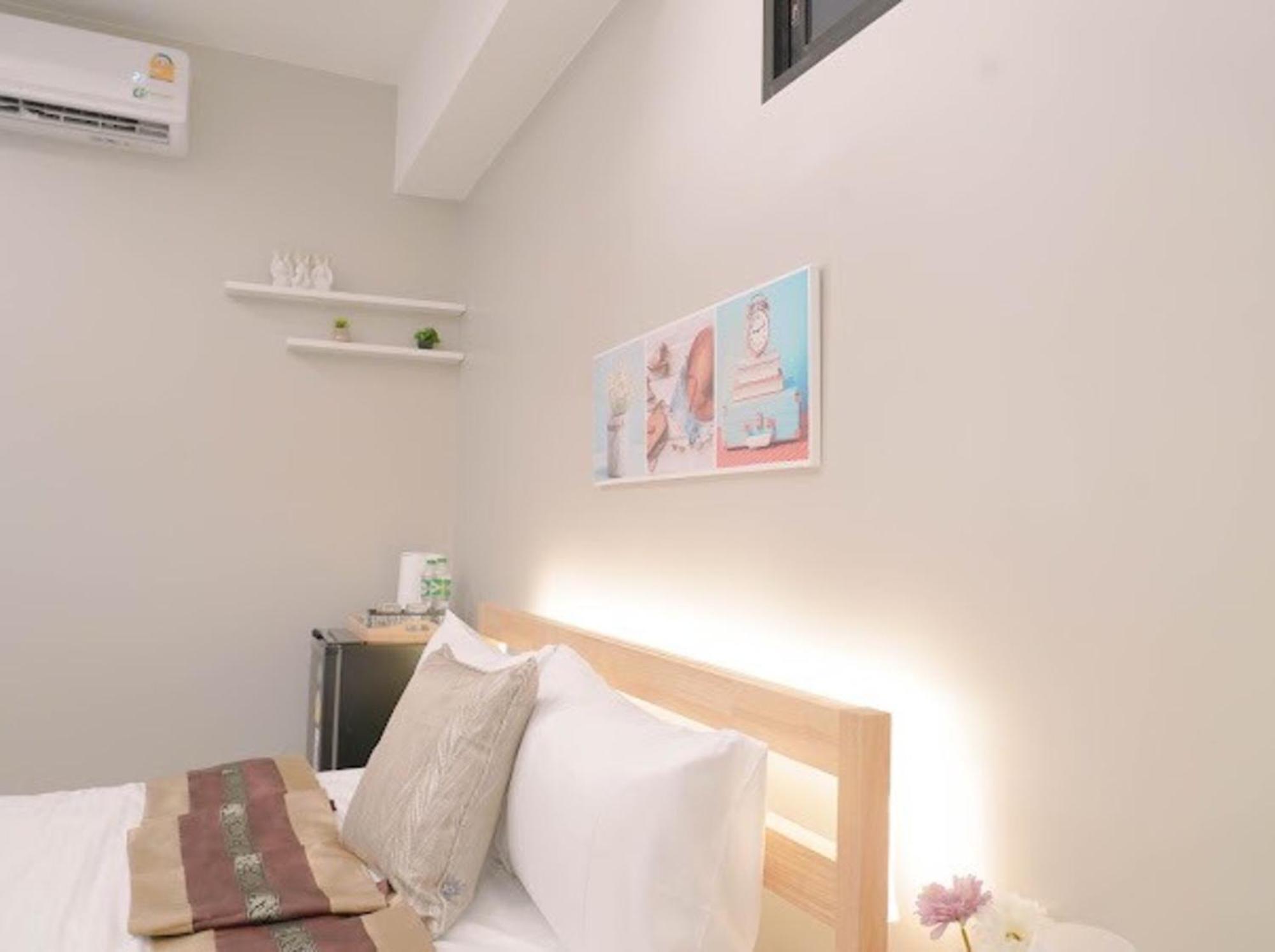 Bnb98 Silom Hotel Bangkok Kültér fotó