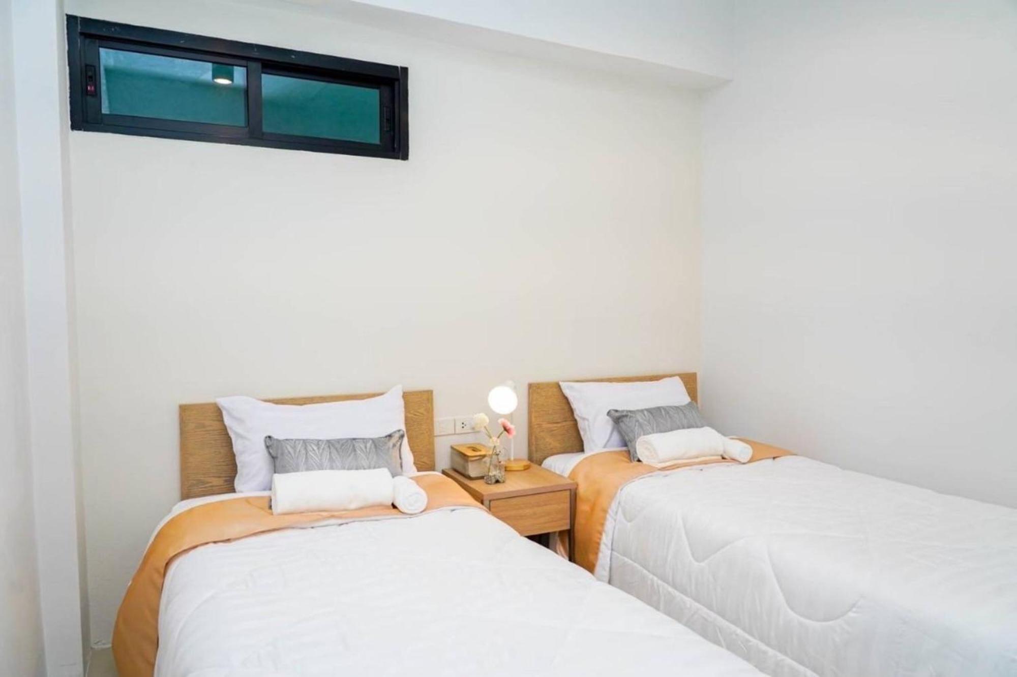 Bnb98 Silom Hotel Bangkok Kültér fotó