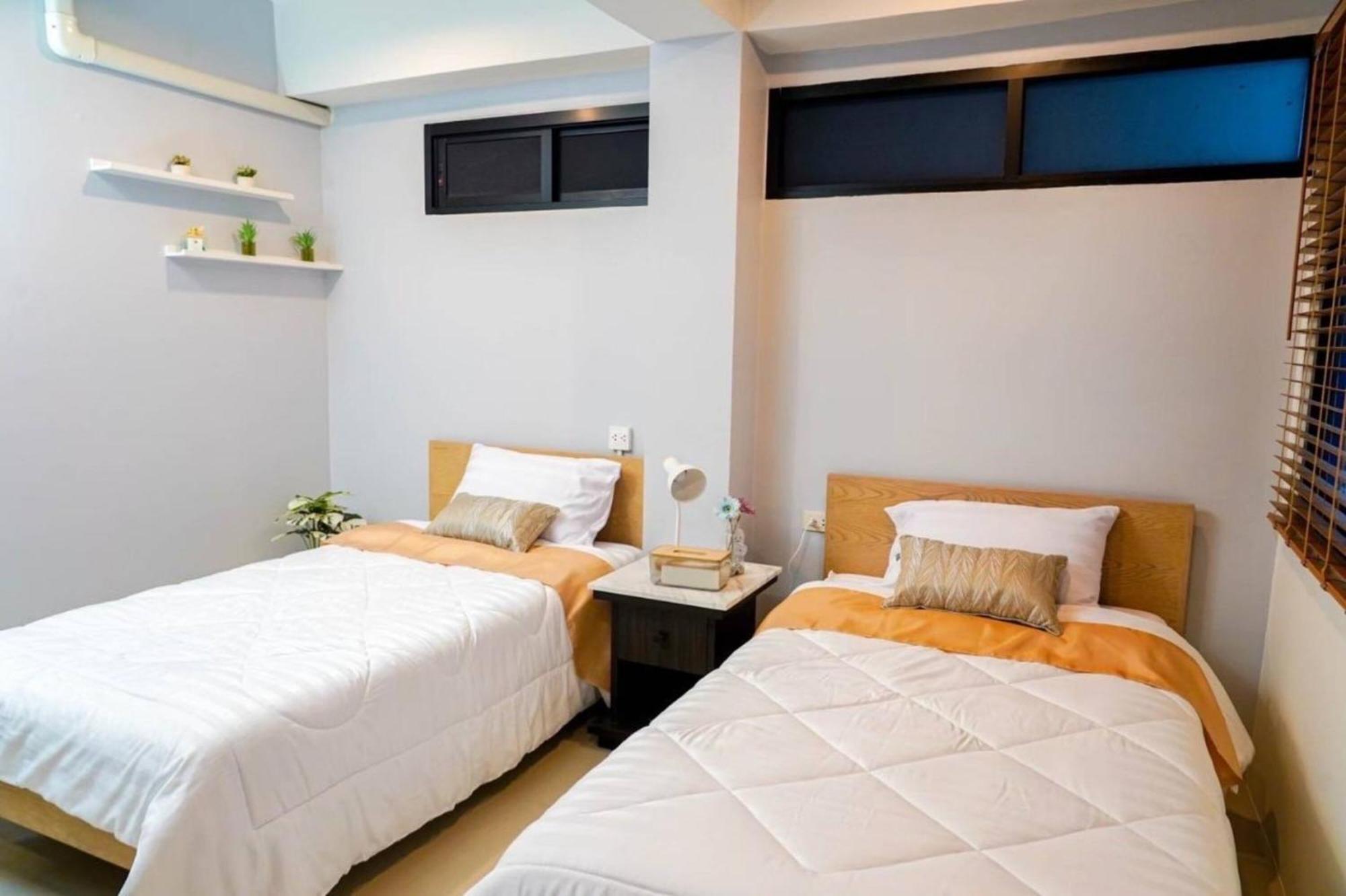 Bnb98 Silom Hotel Bangkok Kültér fotó