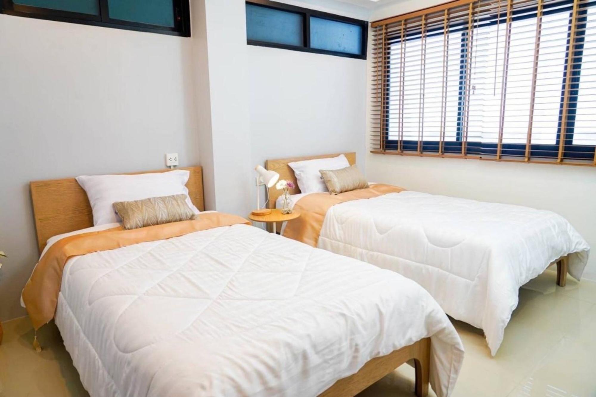 Bnb98 Silom Hotel Bangkok Kültér fotó