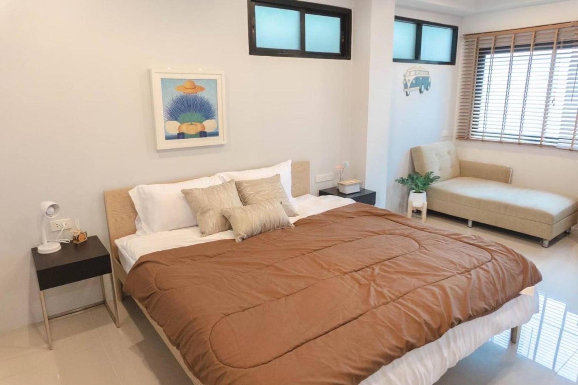 Bnb98 Silom Hotel Bangkok Kültér fotó