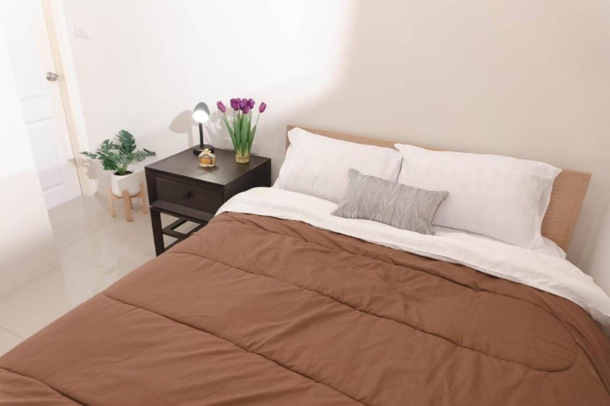 Bnb98 Silom Hotel Bangkok Kültér fotó