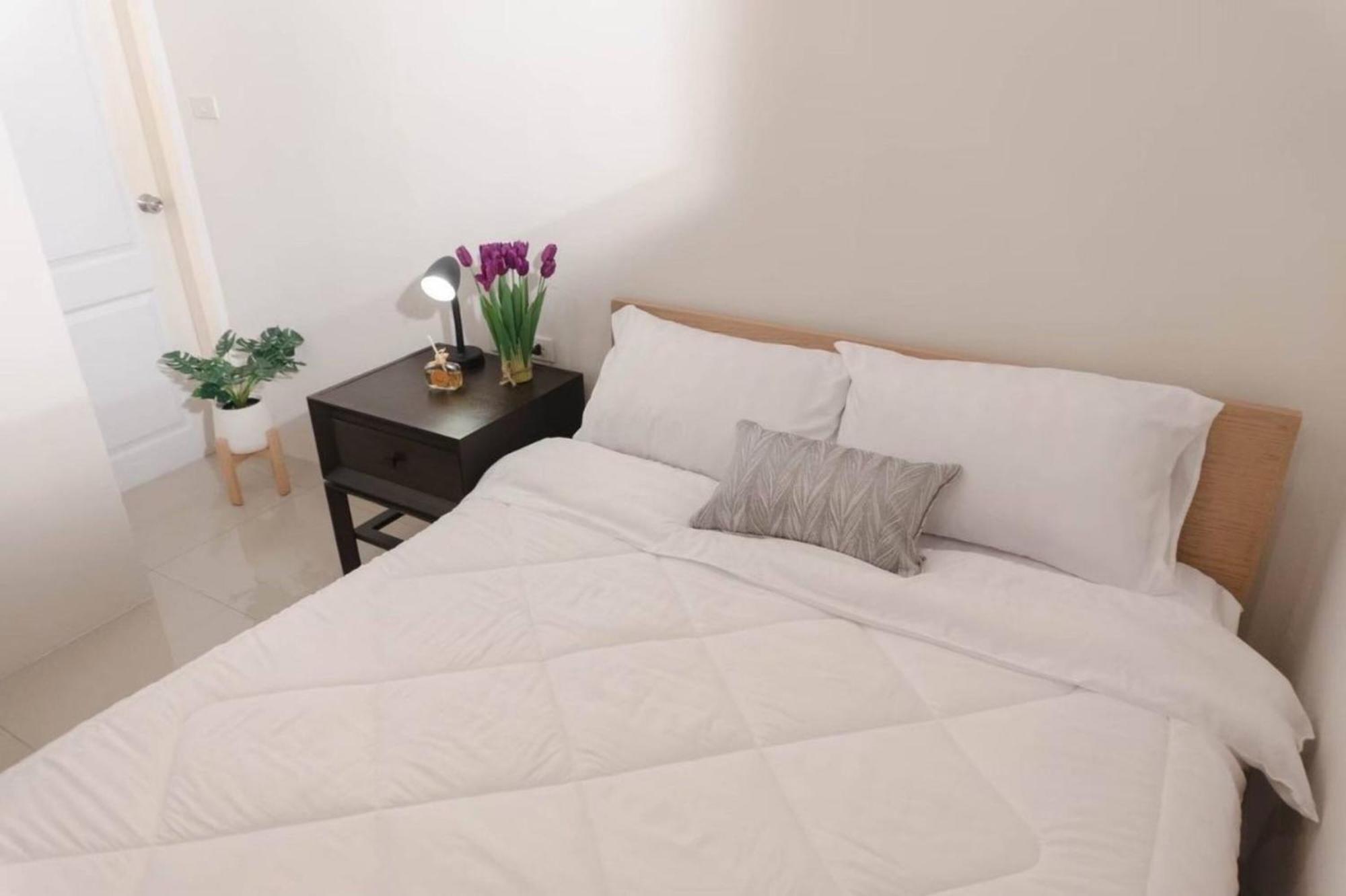 Bnb98 Silom Hotel Bangkok Kültér fotó