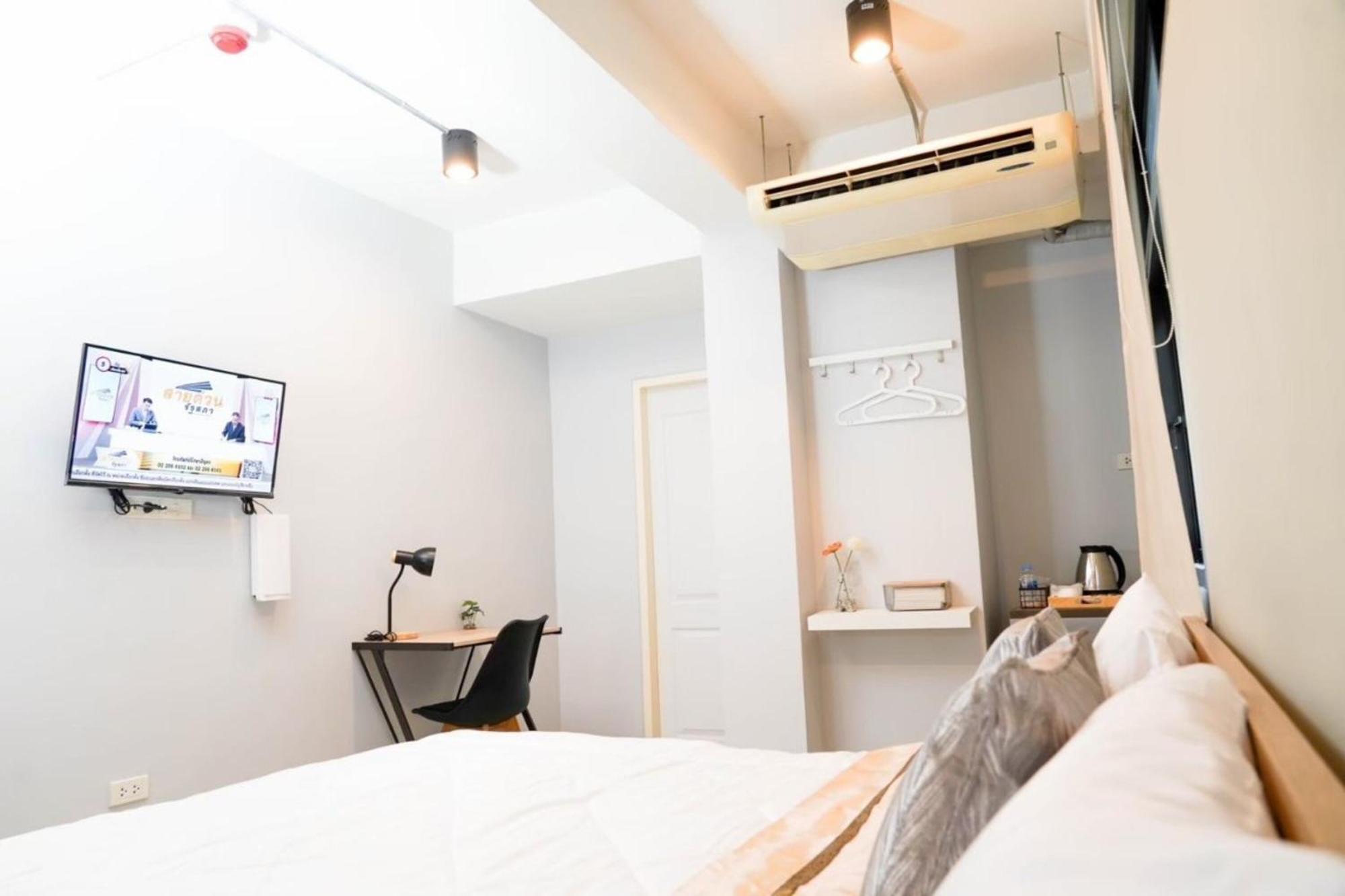 Bnb98 Silom Hotel Bangkok Kültér fotó