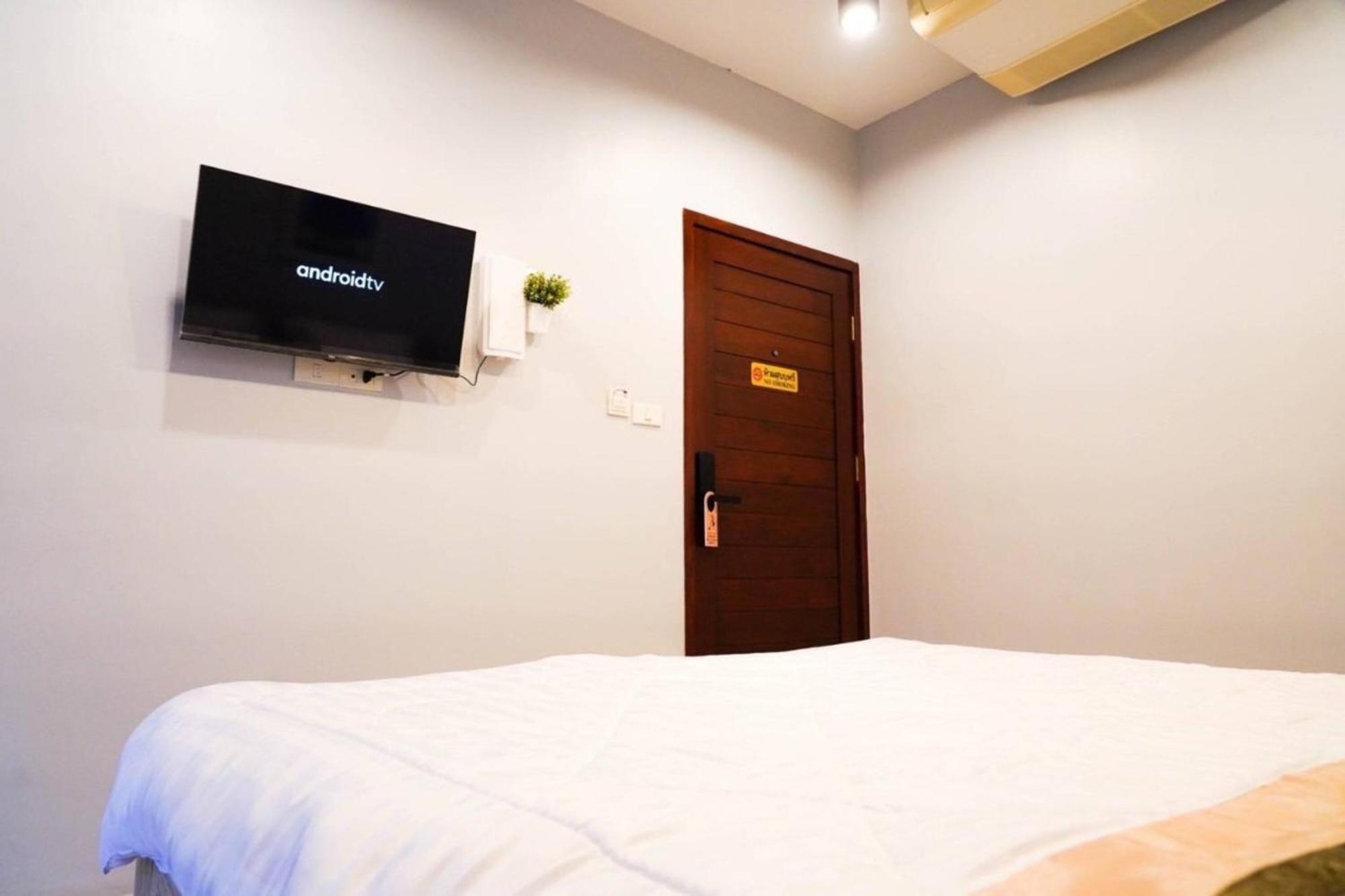 Bnb98 Silom Hotel Bangkok Kültér fotó